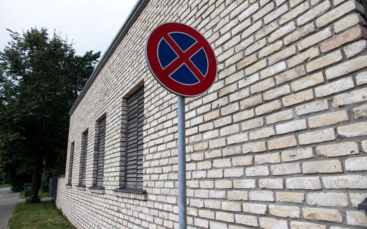 Co może się stać po stwierdzeniu niedozwolonego charakteru postanowienia?