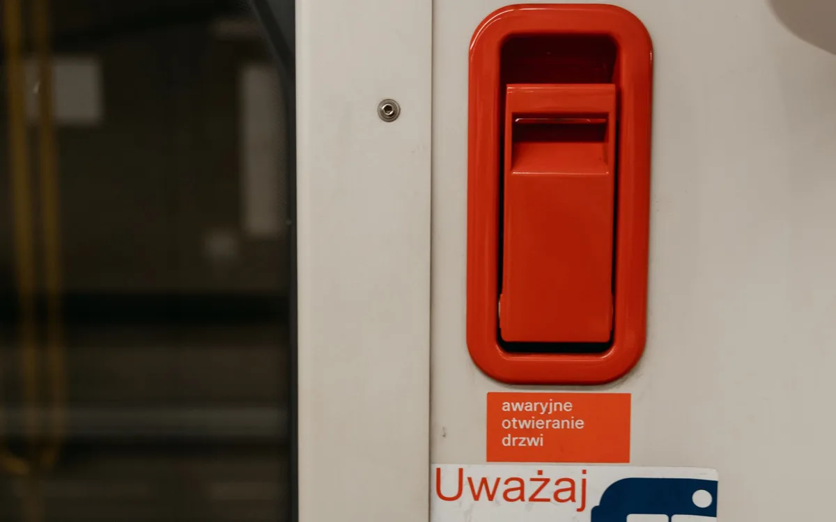 Jakie mogą być skutki uznania postanowienia za niewiążące?